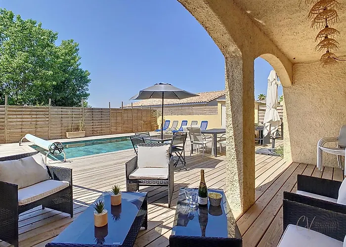 Avec Piscine Chauffee Tatil Evi *