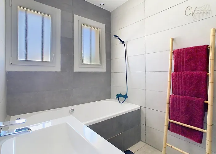 Avec Piscine Chauffee Tatil Evi *